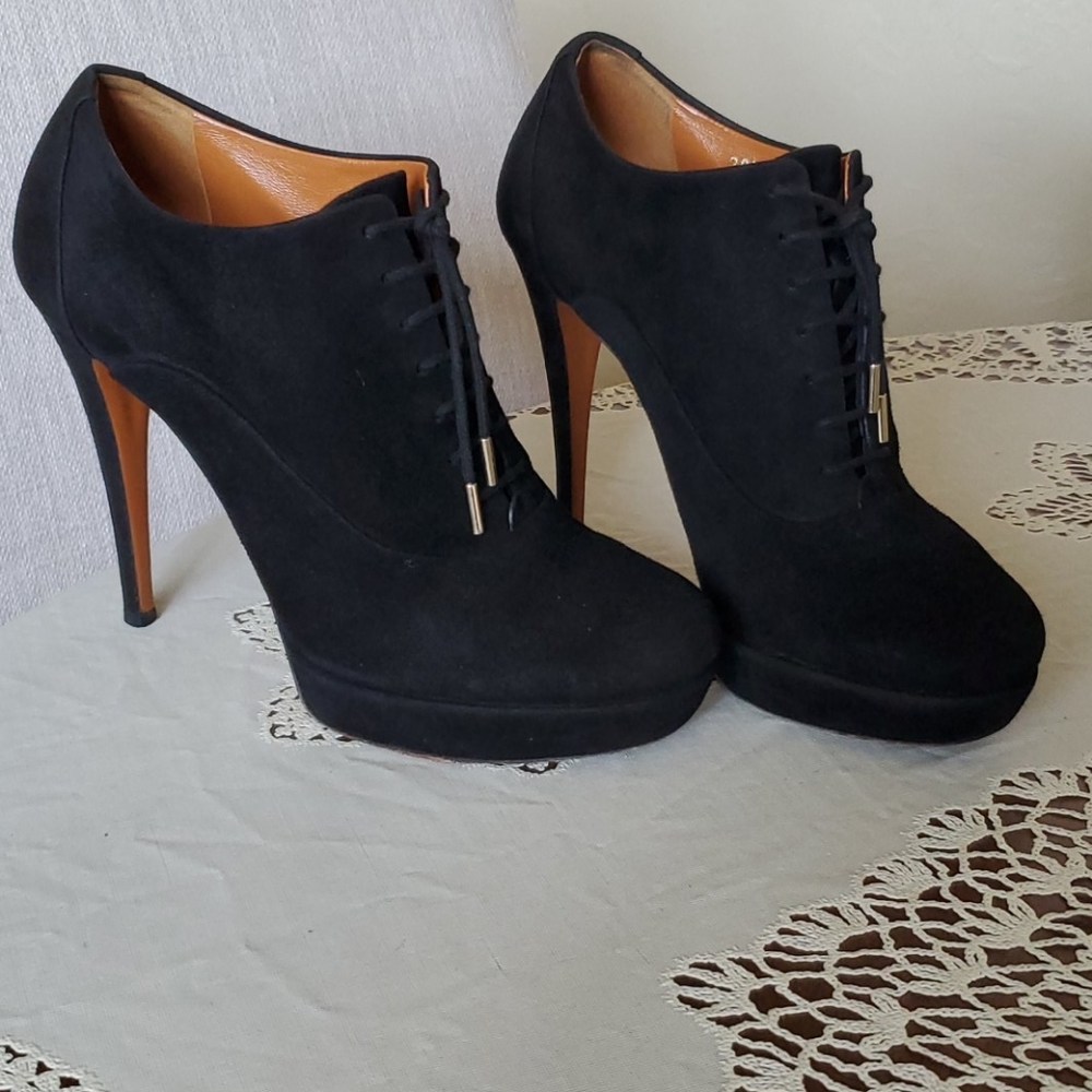 Gucci ankle booties / Boots / suede
